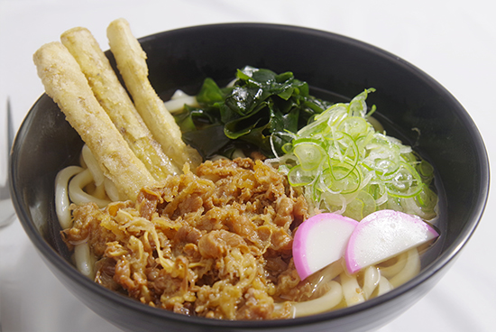 レストラン1F「ルアール」メニュー一例・肉うどん